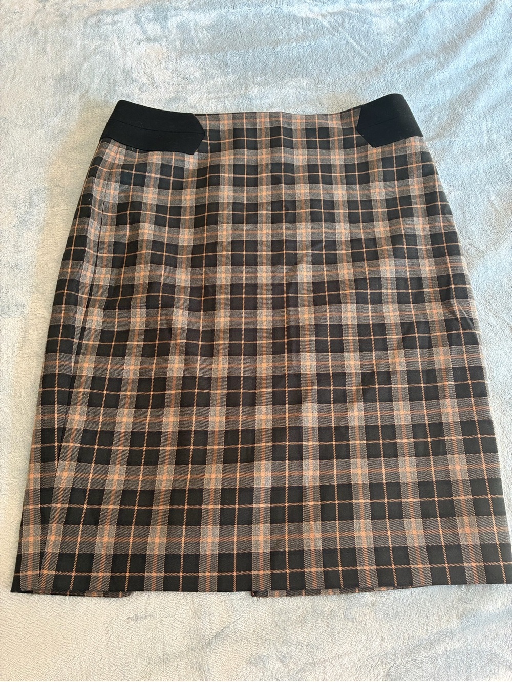 The Limited Plaid Pencil Skirt in Black and Tan size 2